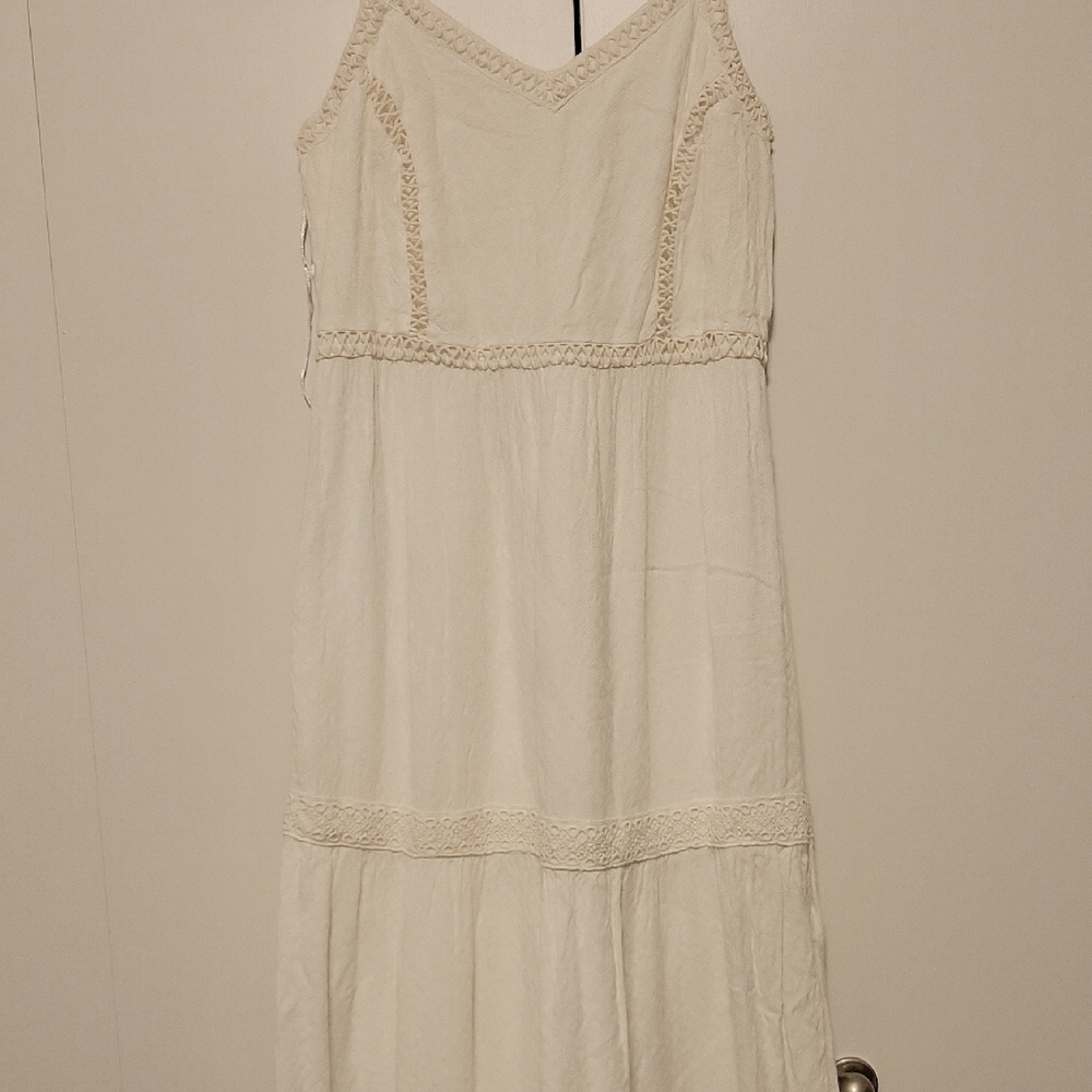 Elegant Cream Maxi Dress